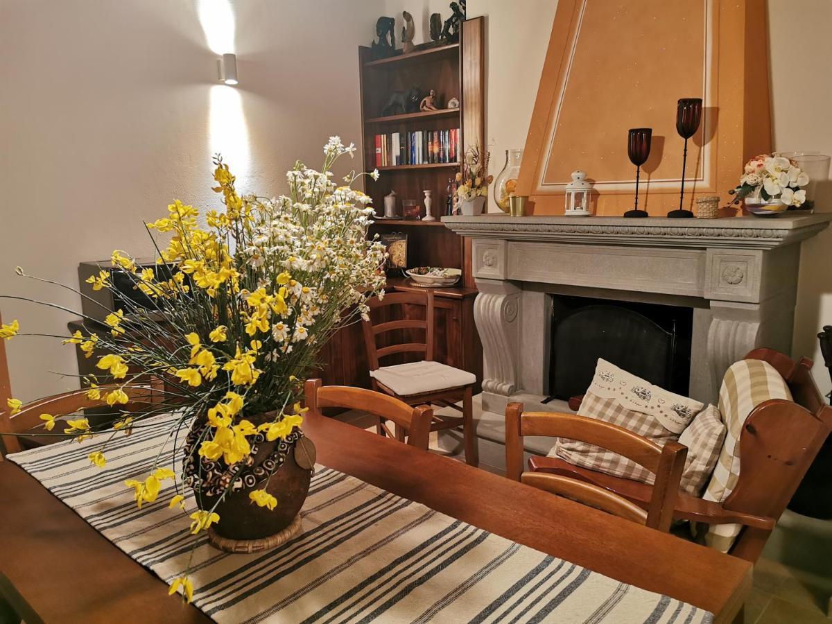 Casa Bici Apartment Chianni Bagian luar foto