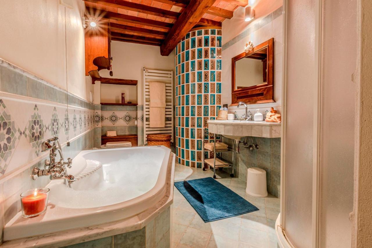 Casa Bici Apartment Chianni Bagian luar foto